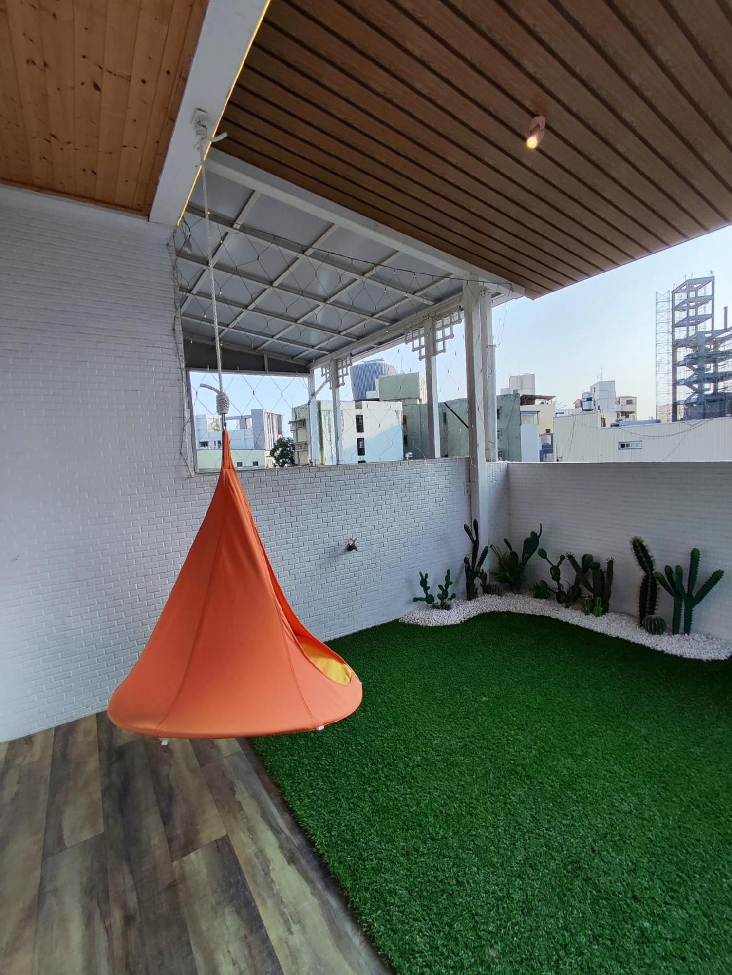 棚棚屋室內帳篷民宿inn Kaohsiung Exterior foto