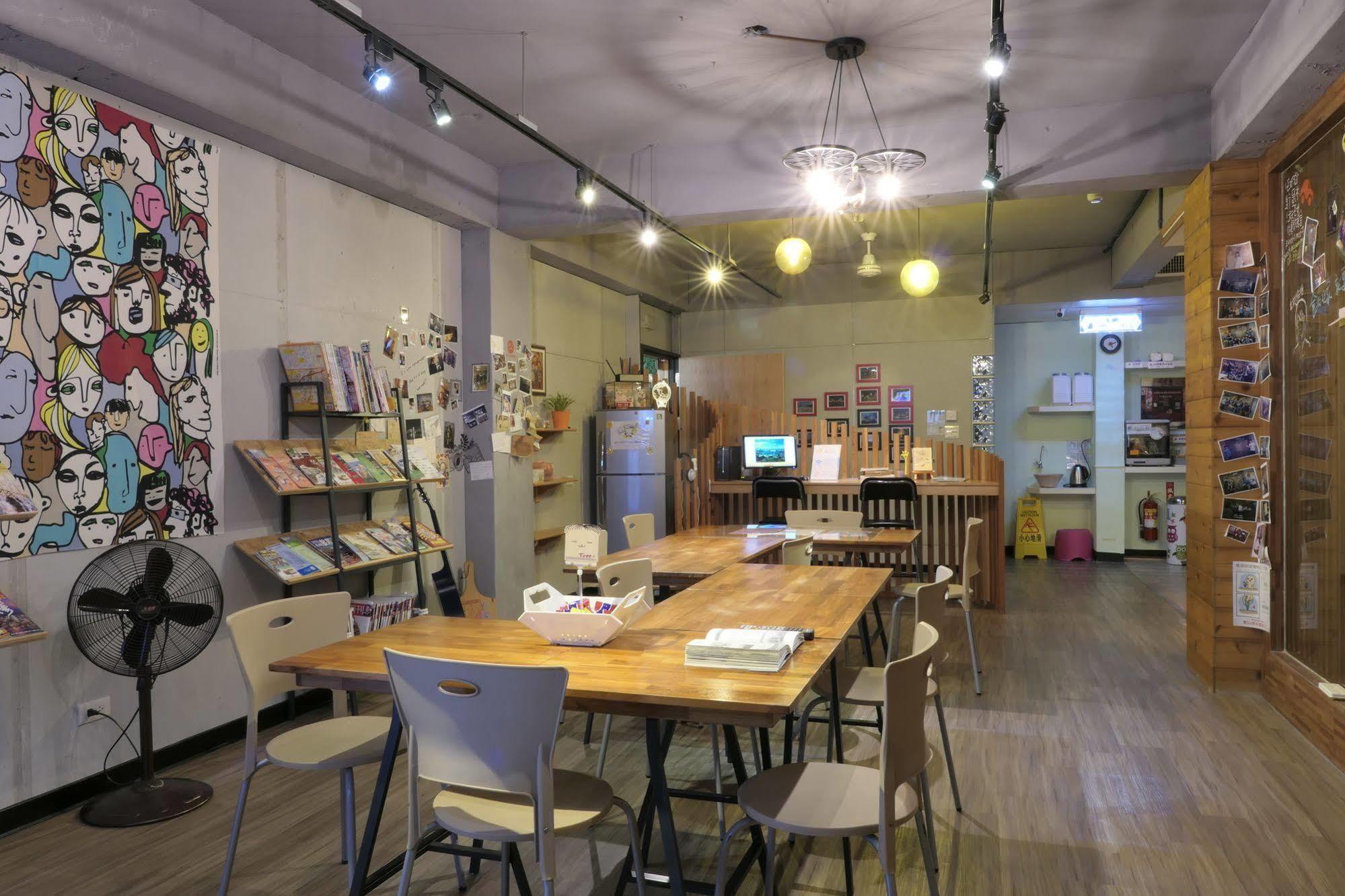 棚棚屋室內帳篷民宿inn Kaohsiung Exterior foto